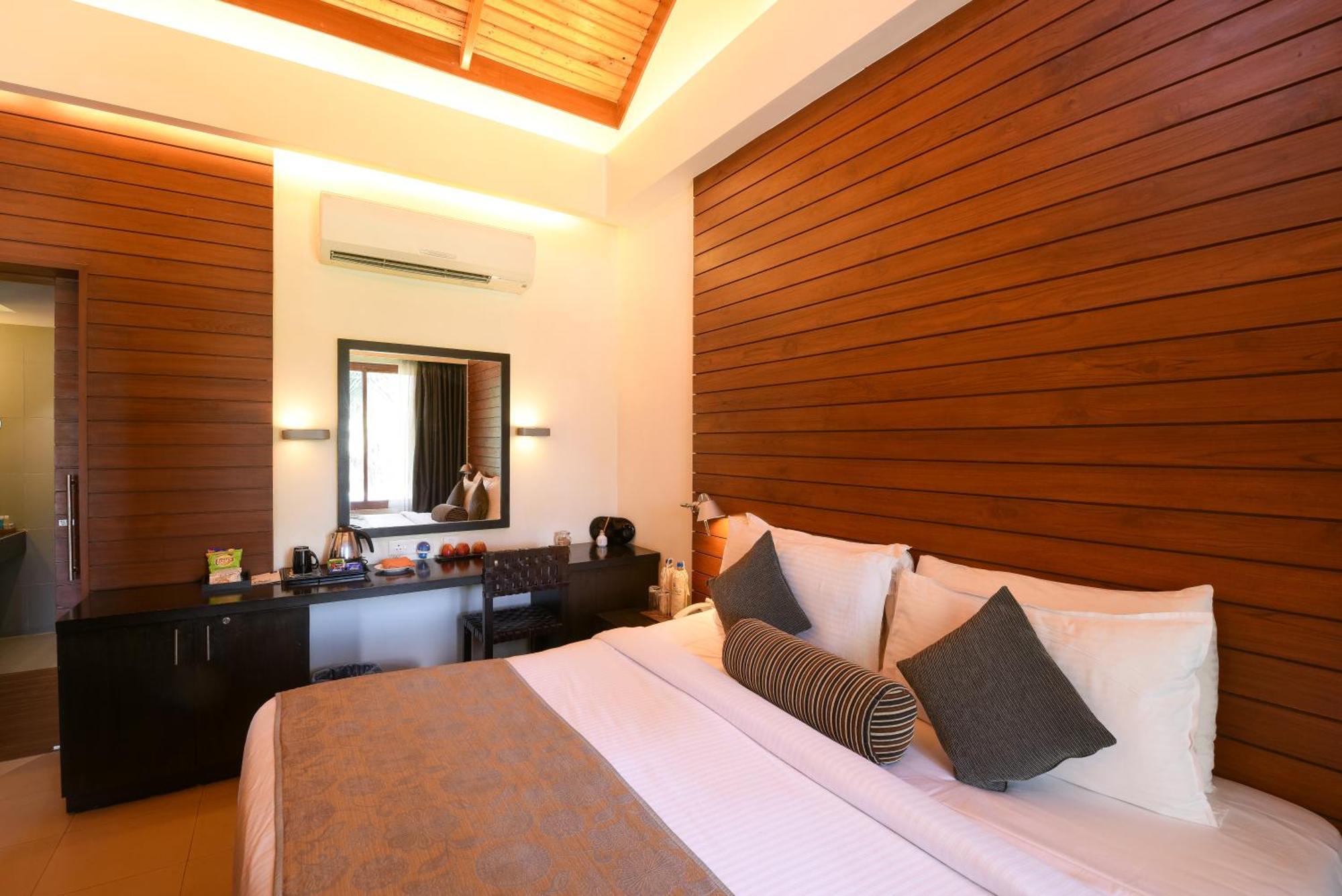 The Golkonda Resort And Spa Хидерабад Екстериор снимка