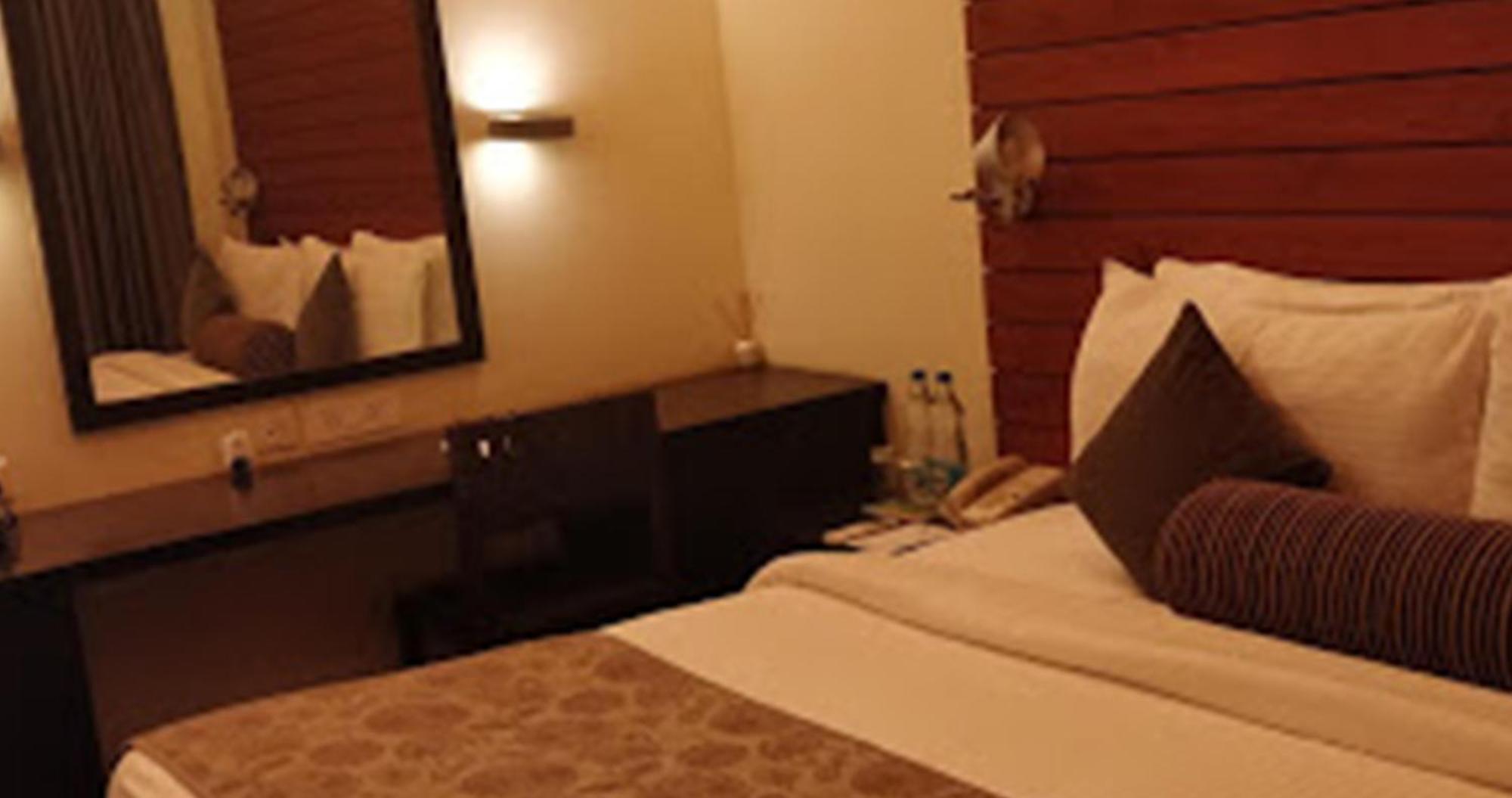 The Golkonda Resort And Spa Хидерабад Екстериор снимка