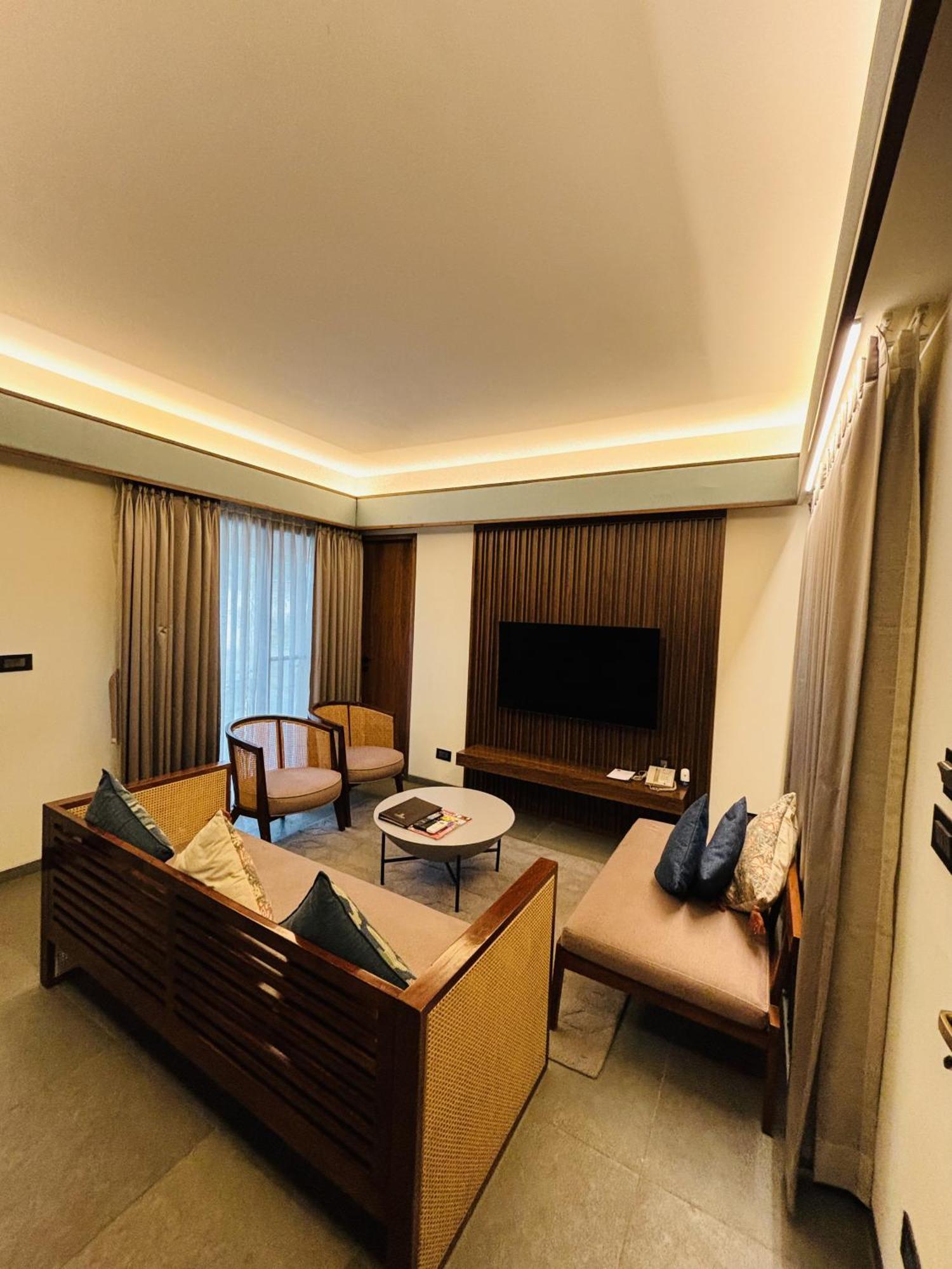 The Golkonda Resort And Spa Хидерабад Екстериор снимка
